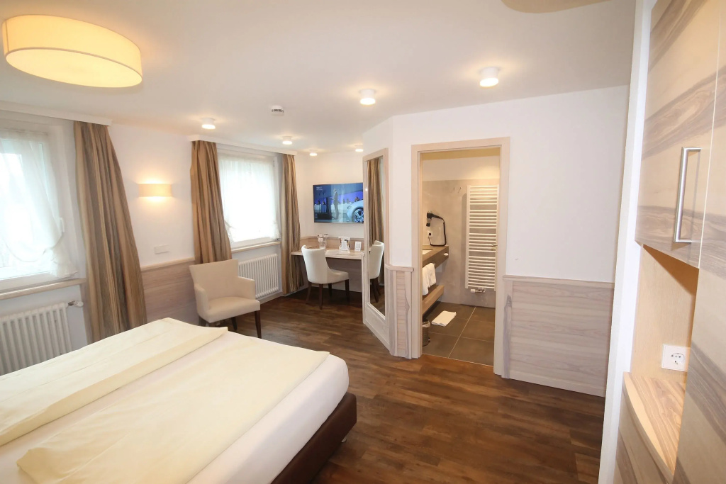 Comfort Double room (full double bed)