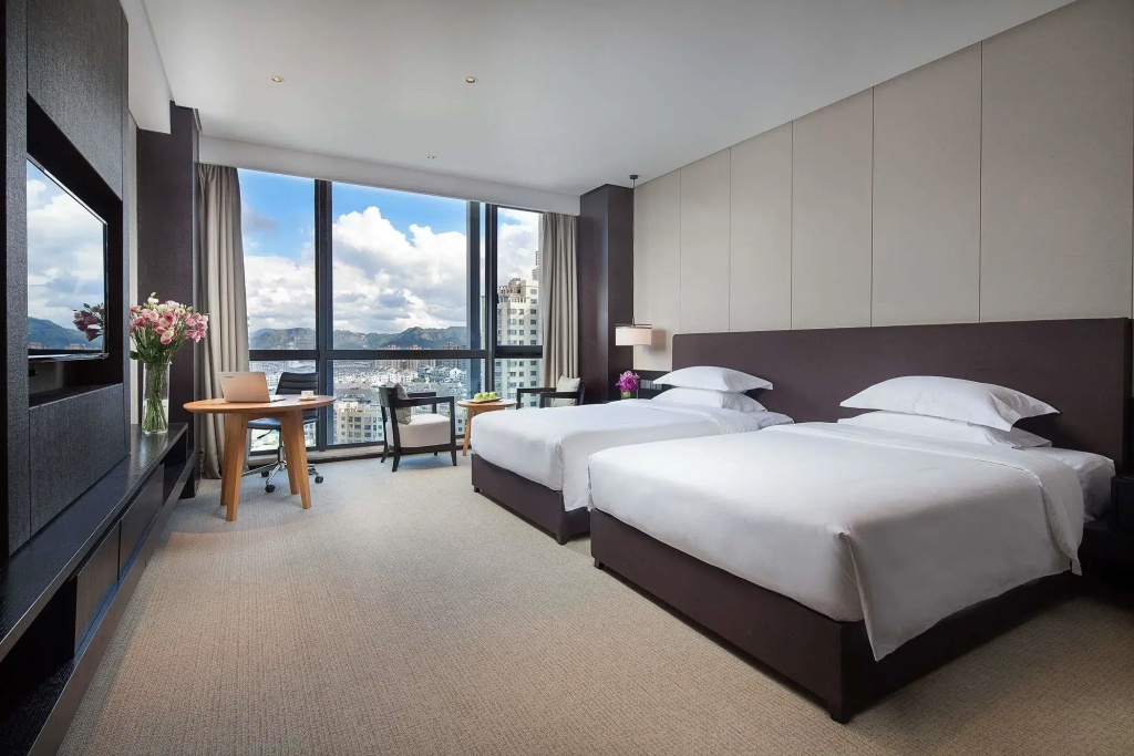 Business Quadruple room