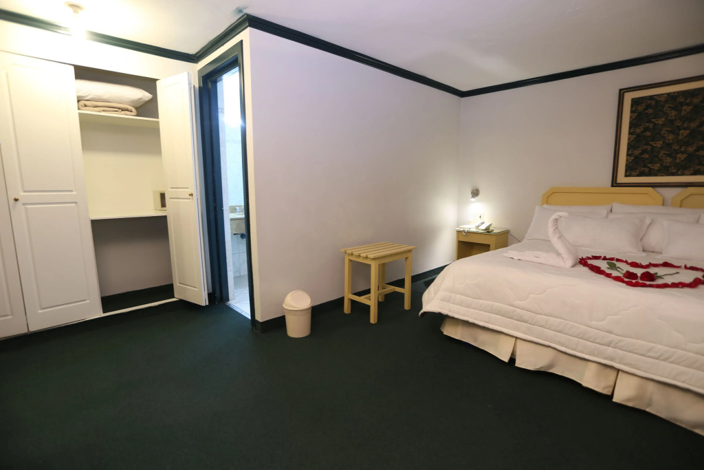 Plaza Mayor Hotel - Chambres