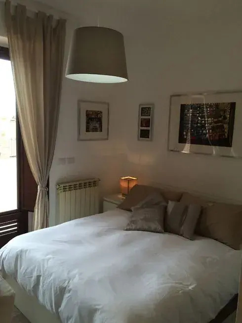Superior Double room with sea view (full double bed)