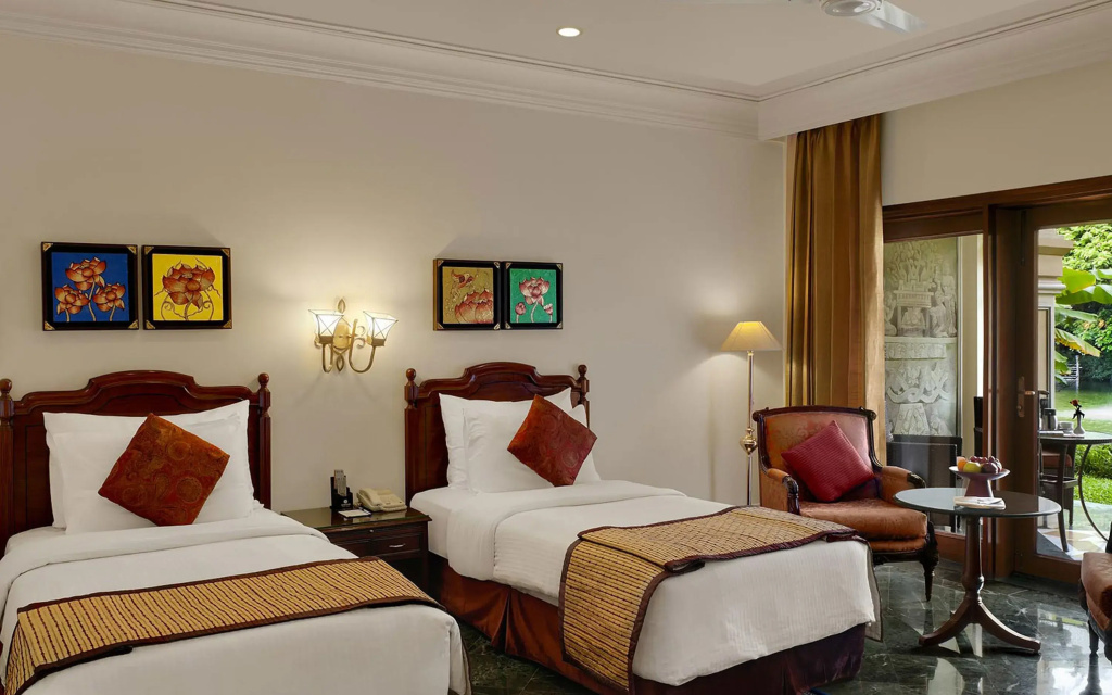 Executive room with garden view