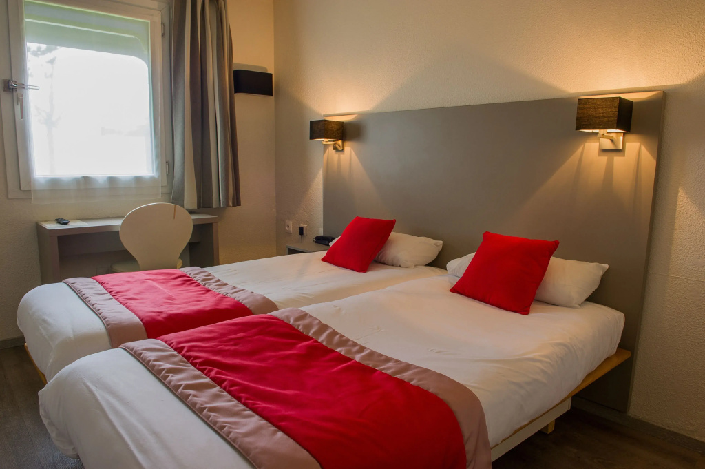 Standard Double room (twin beds)