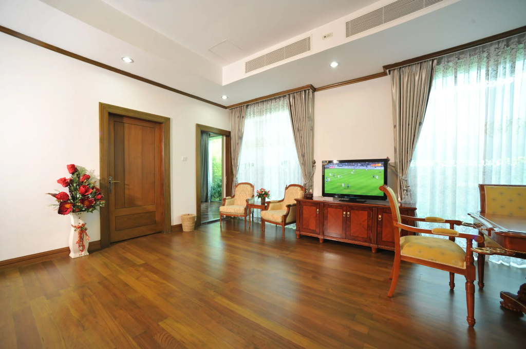 Luxury Suite