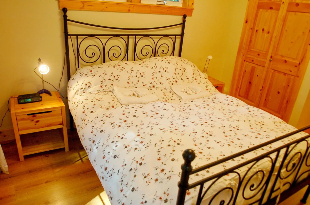 2 Bedrooms Cottage with balcony