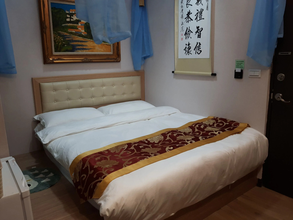 Comfort room