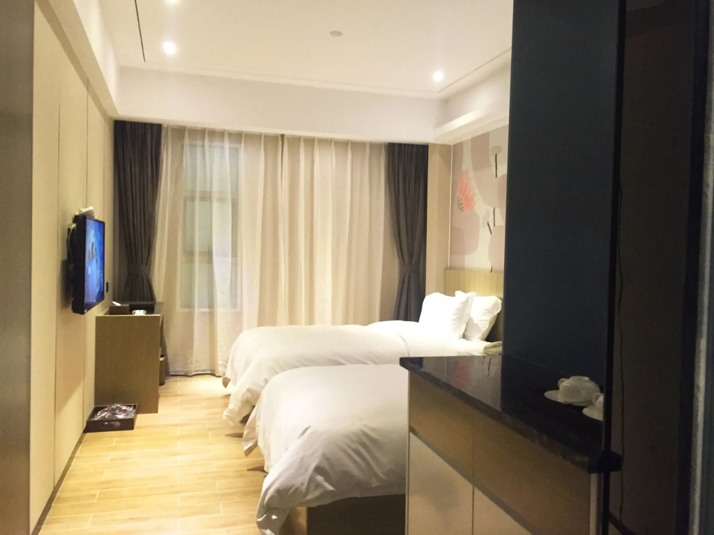Superior No Window Double room (twin beds)