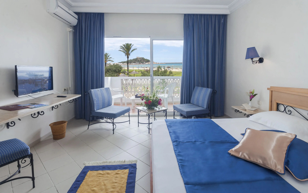 Standard Double room with balcony and with garden view full double bed