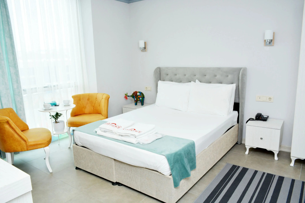 Standard Double room (full double bed)