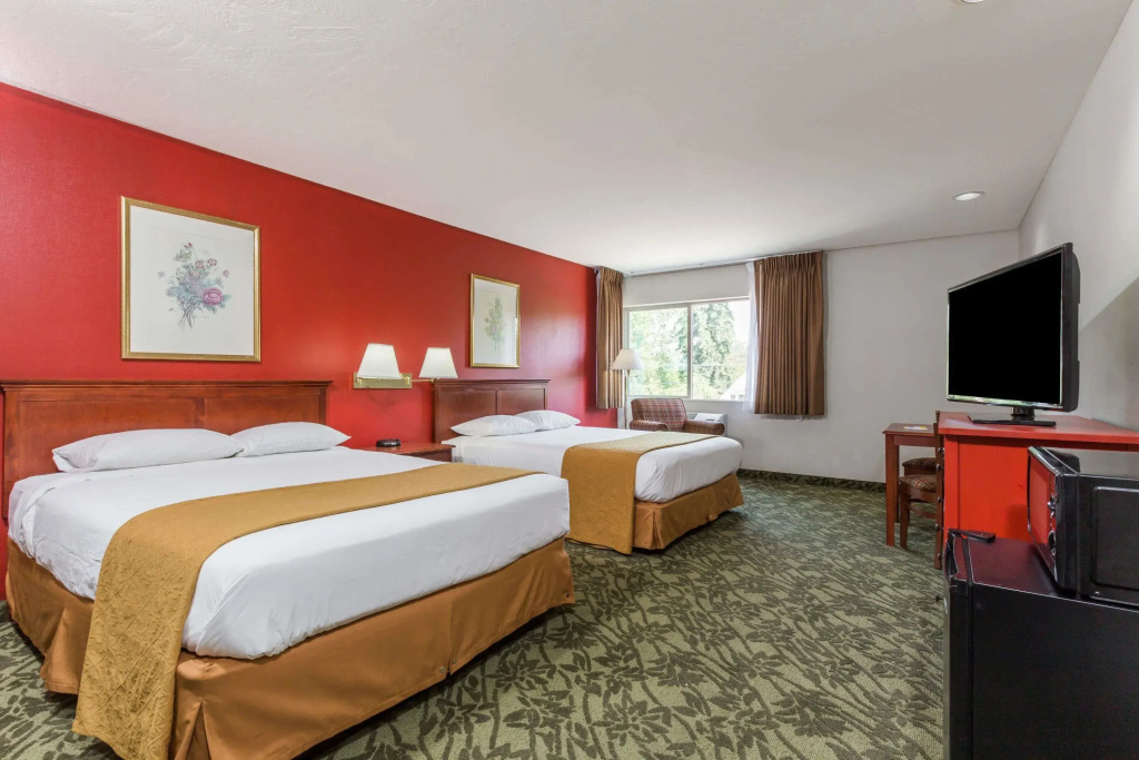 Standard Quadruple room