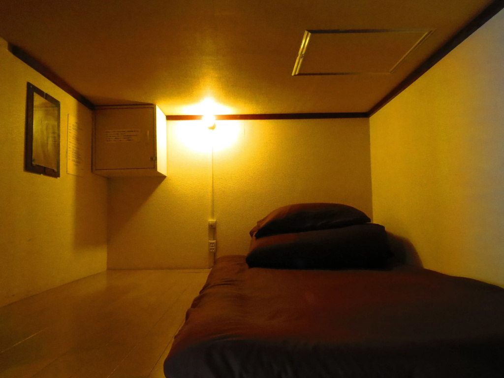 Bed in Dorm (male dorm)