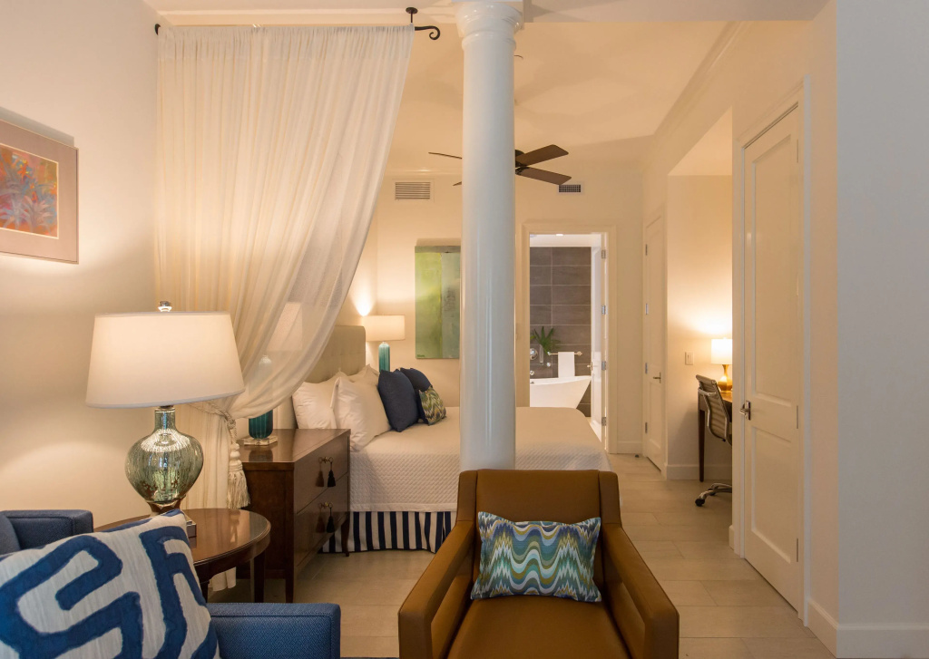 Double Suite (full double bed)