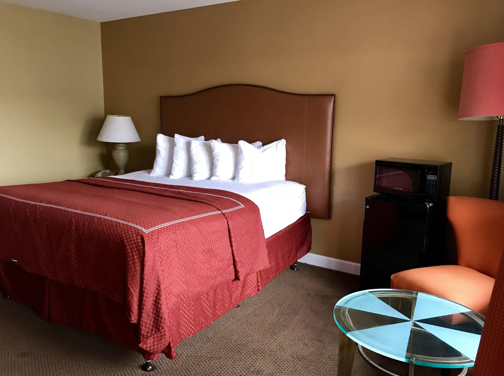 Standard Double room (full double bed)