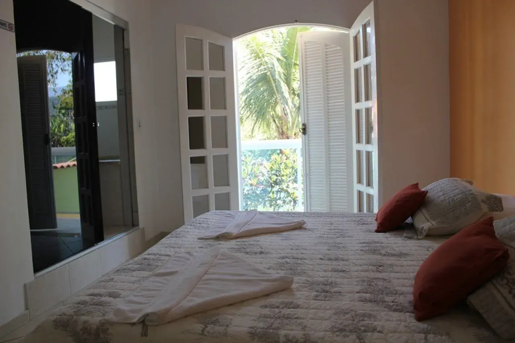 Double Suite full double bed