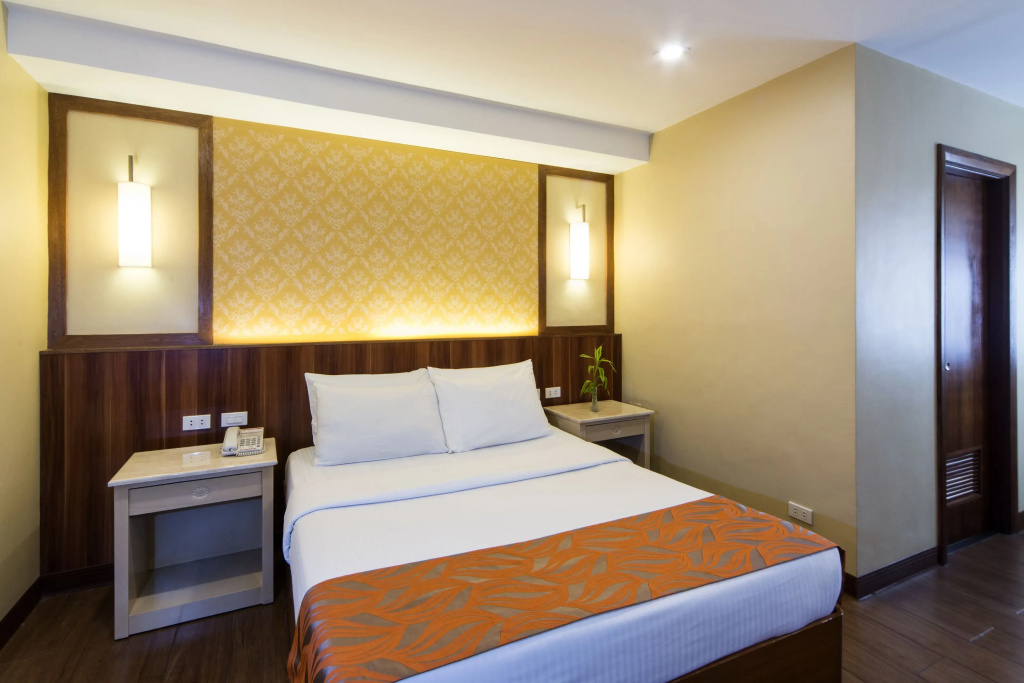 Superior Double room (full double bed)
