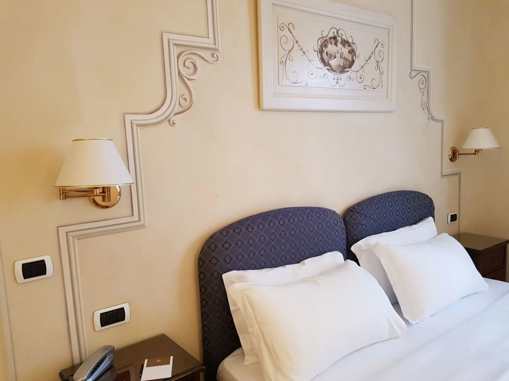 Classic Double room (full double bed)
