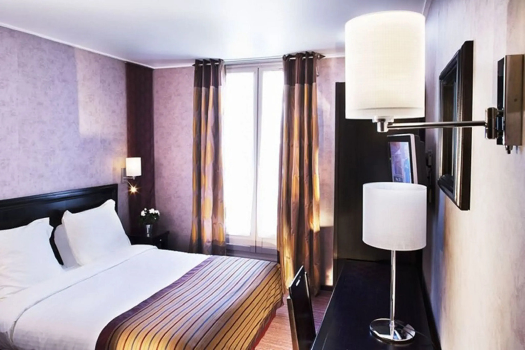 Superior Double room (full double bed)