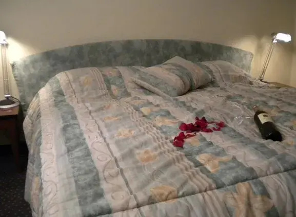 1 Bedroom Standard Double room (full double bed)