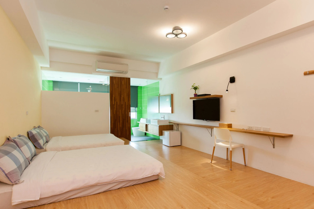 Comfort room