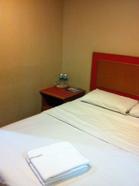 Seri Borneo Hotel