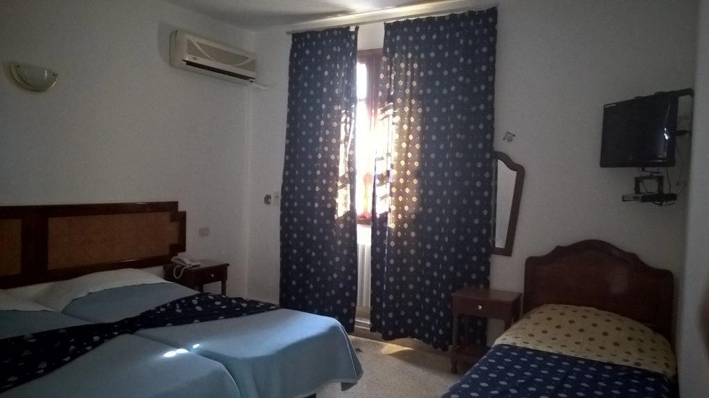 Triple room