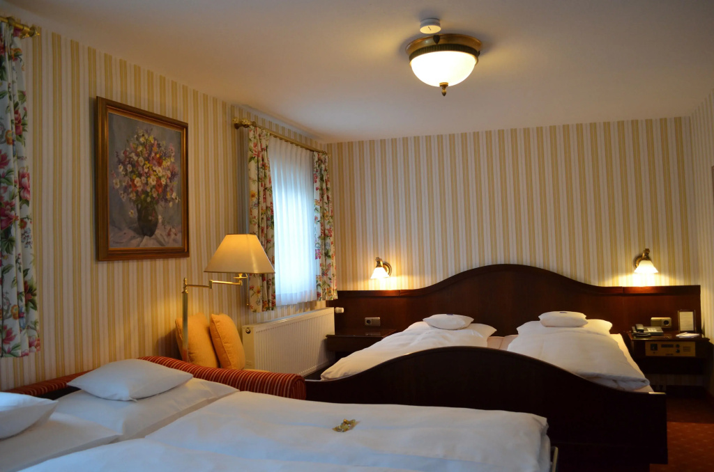 Landwehr-Bräu Hotel - Chambres