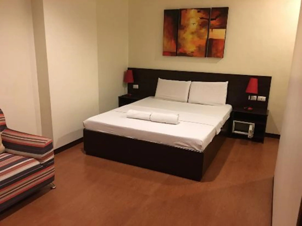 Standard Double room (full double bed)