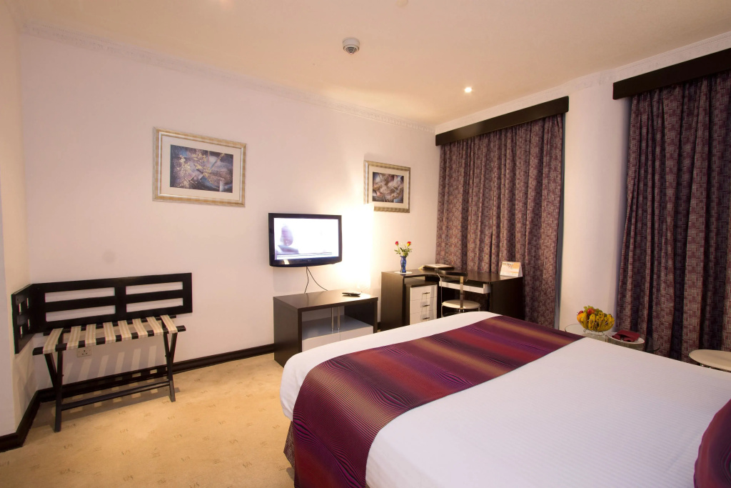 Superior Double room (full double bed)