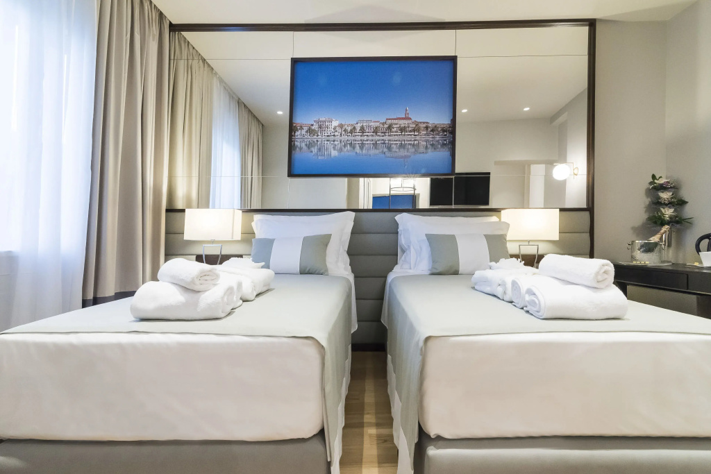 Deluxe Double room (twin beds)