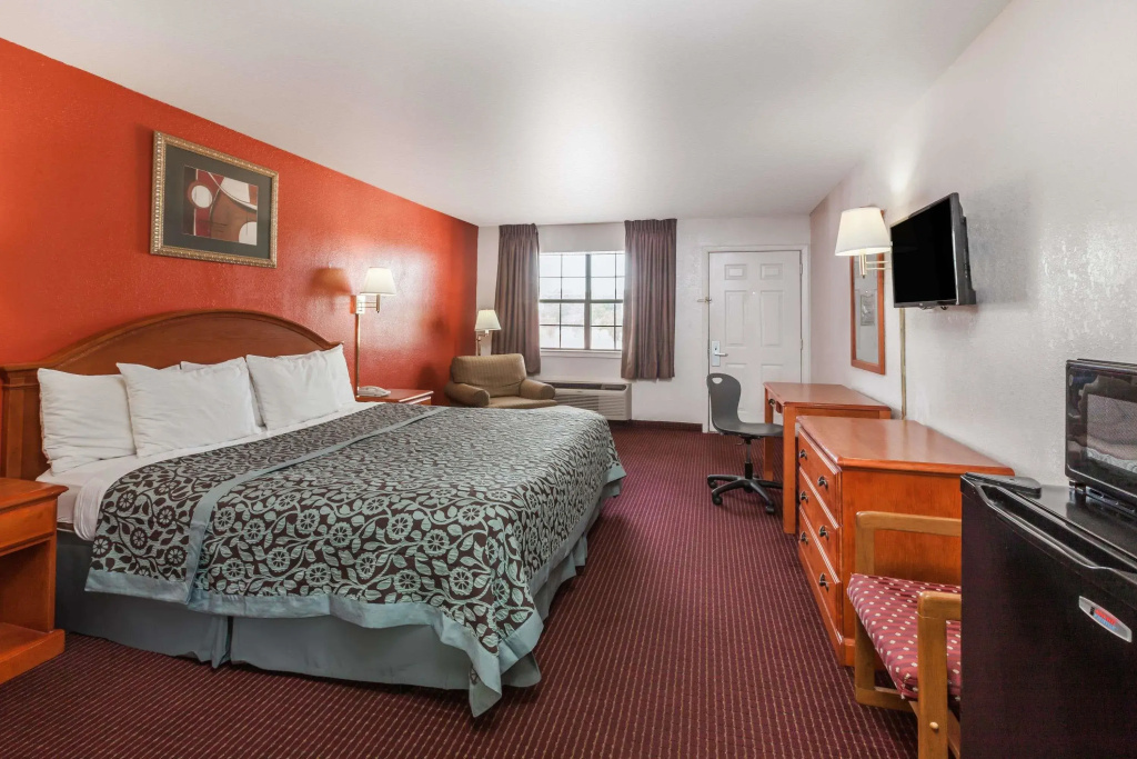 Standard Double room (full double bed)