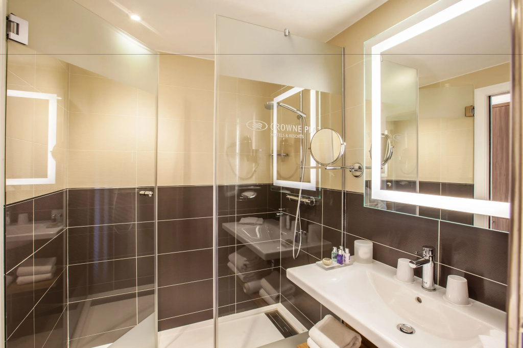 Crowne Plaza Lyon - Cité Internationale by IHG - Chambres