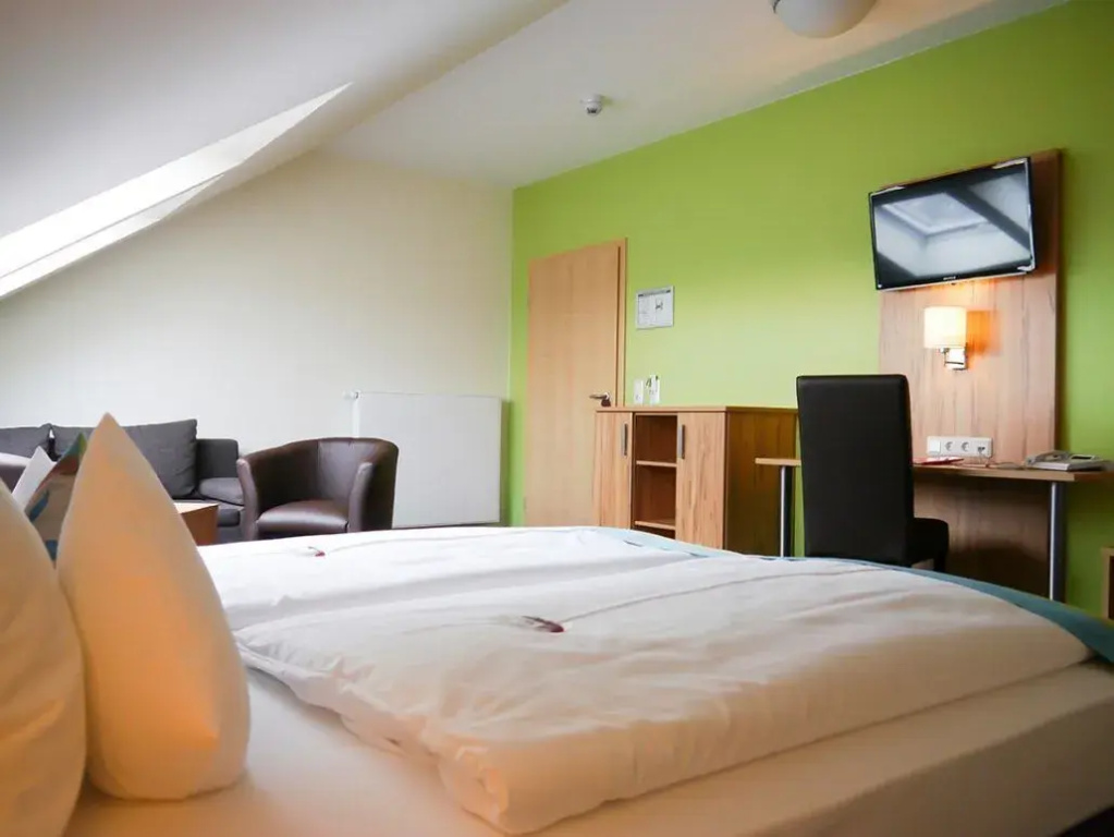 Standard Single room (single bed)