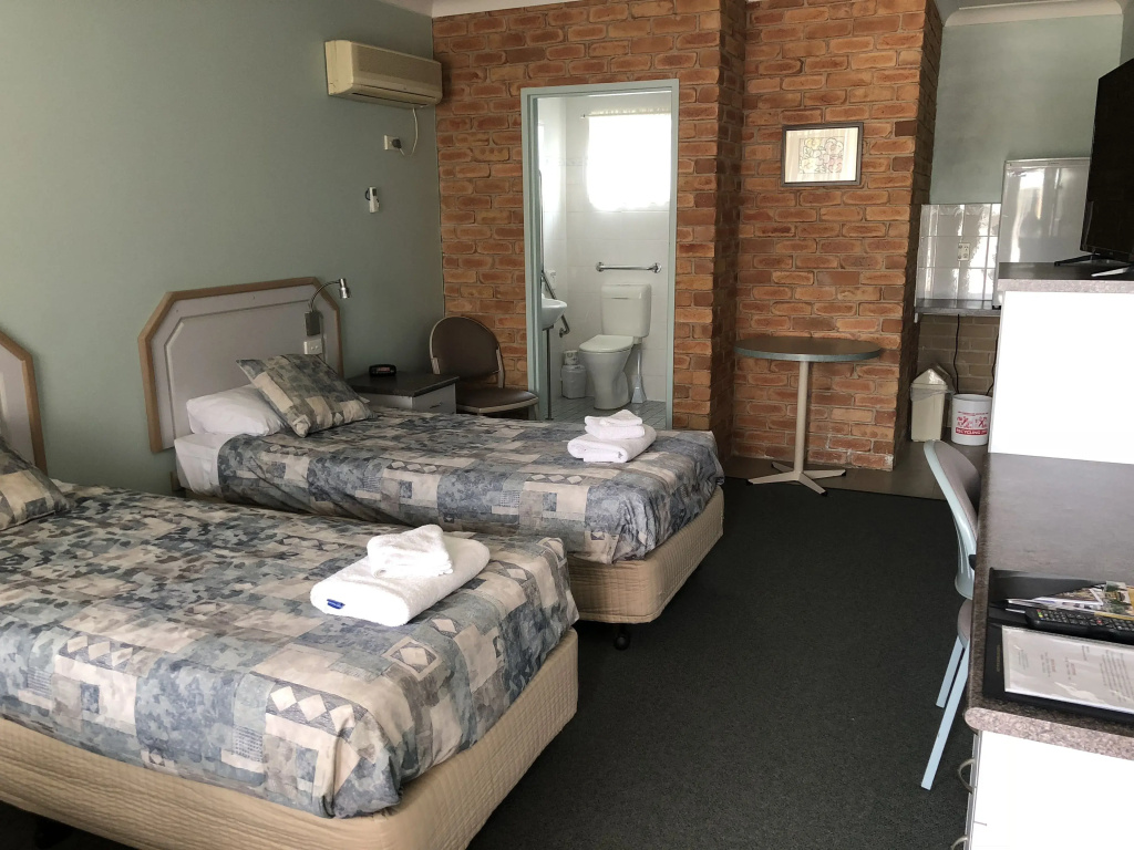 Standard Double room (full double bed)