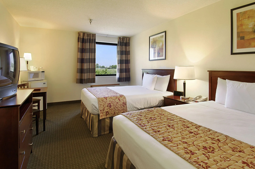 Quadruple Suite