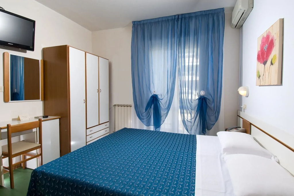 Economy Double room (full double bed)