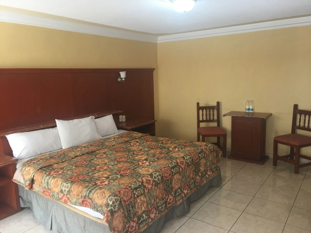 Economy room