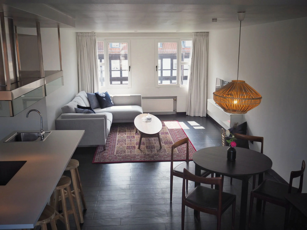 1 Bedroom Apartment