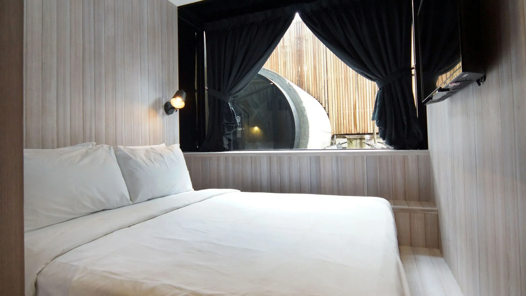 Container Hotel