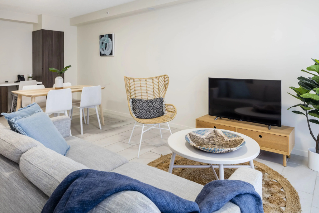 2 Bedrooms Apartment