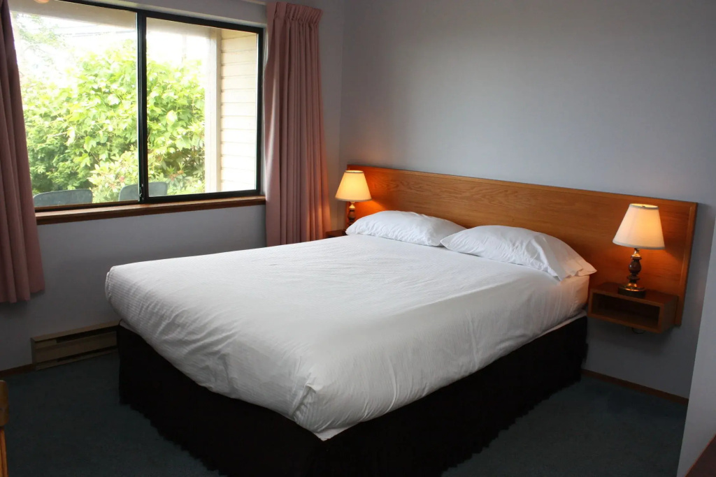 2 Bedrooms Suite