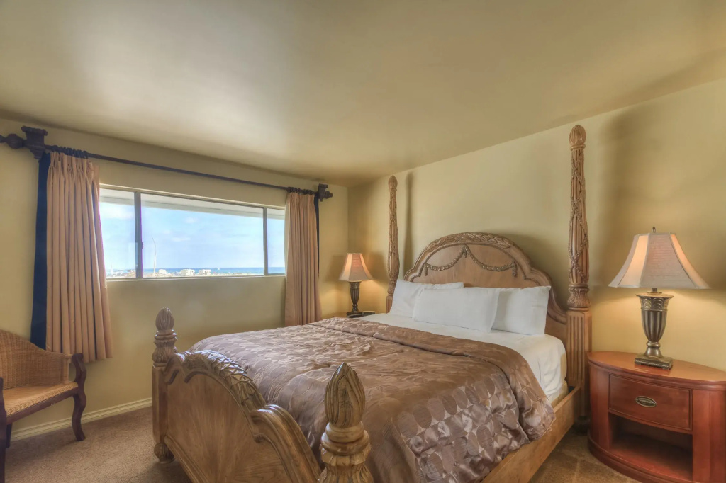 2 Bedrooms Deluxe Suite