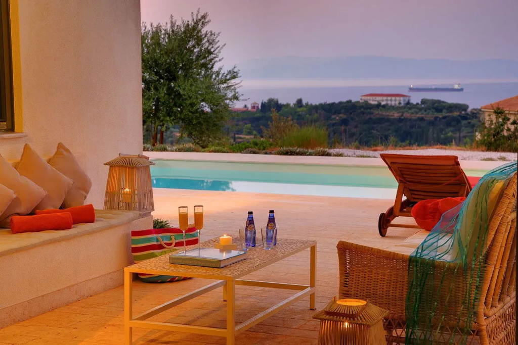 3 Bedrooms Grand Villa