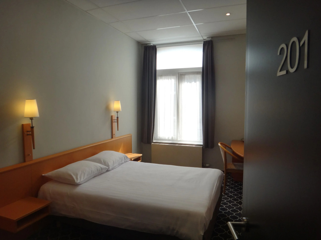 Standard Double room (full double bed)
