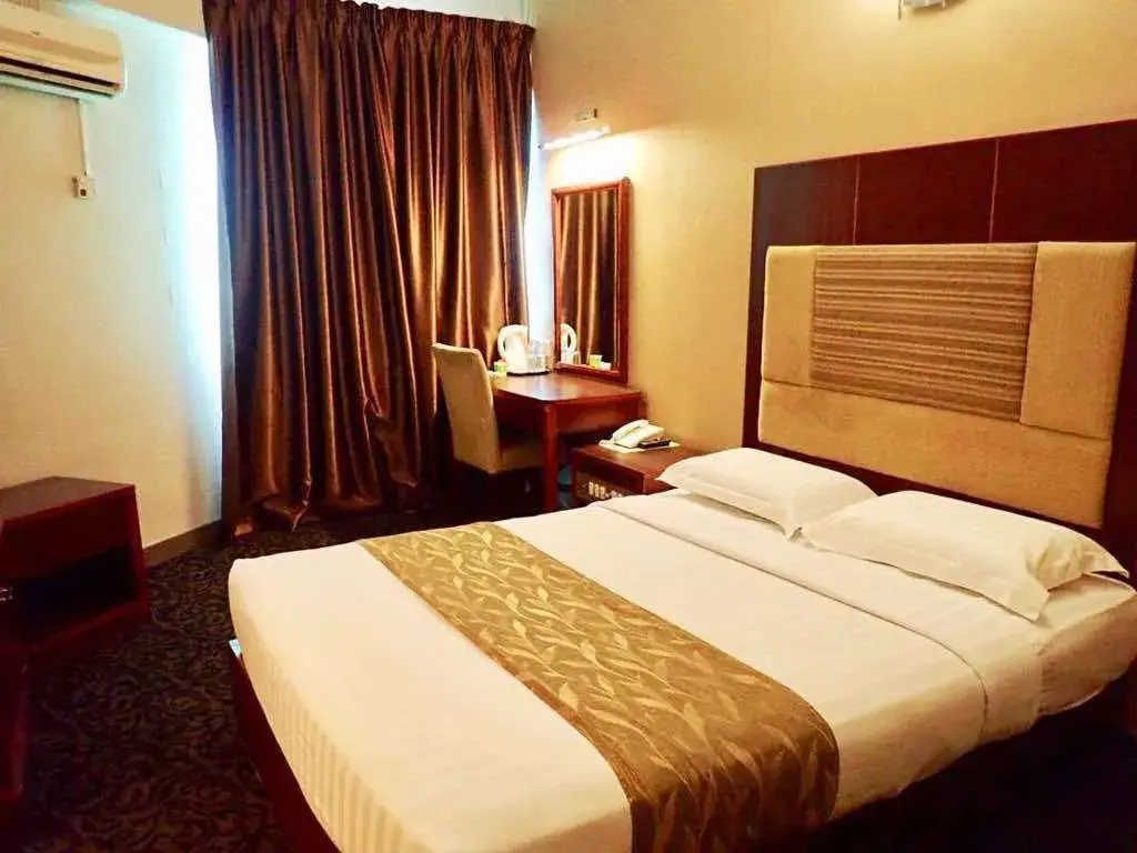 Standard Double room (full double bed)