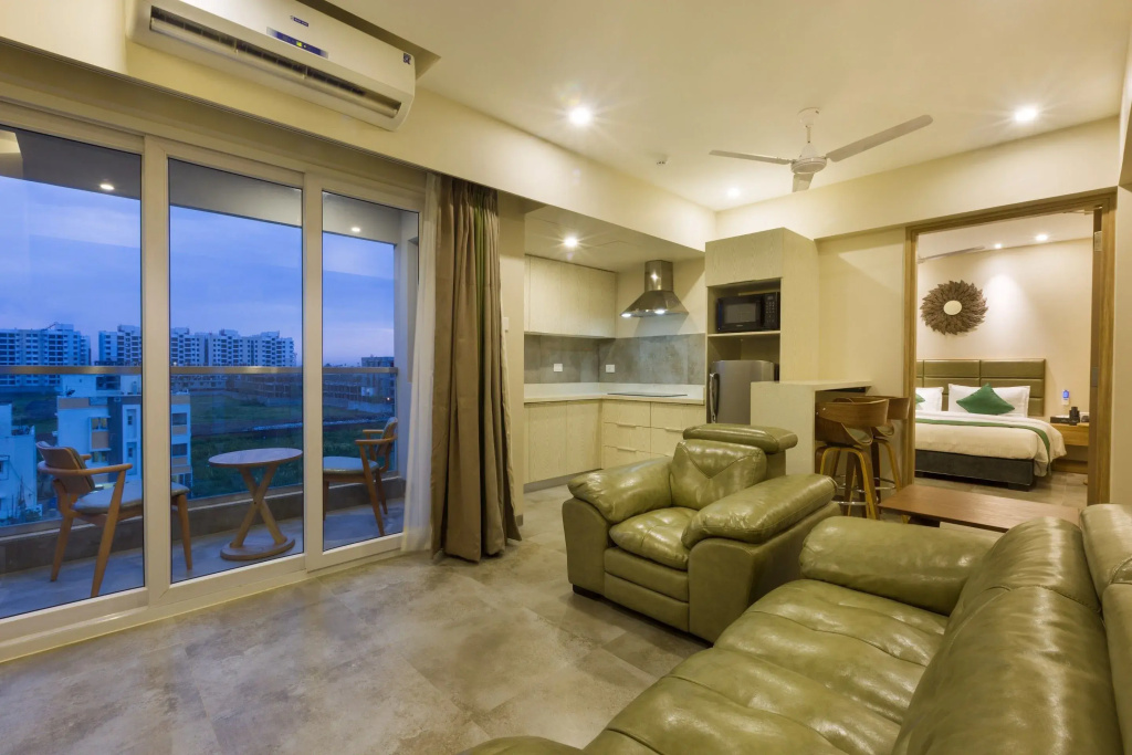 Grand room