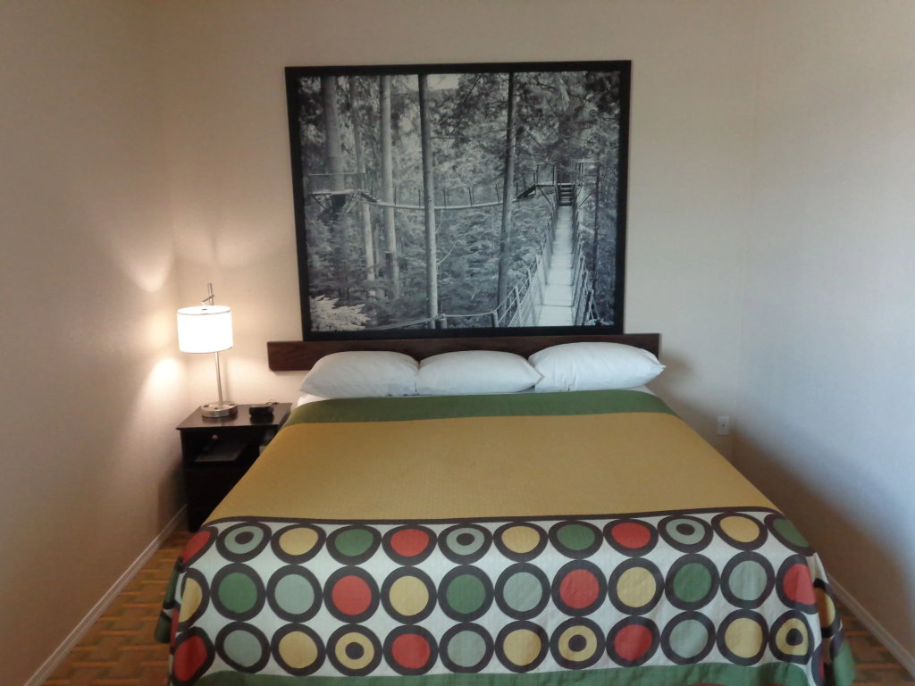 Standard Double room (full double bed)