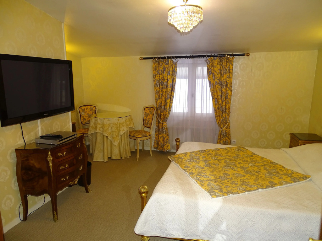 Superior Quadruple room