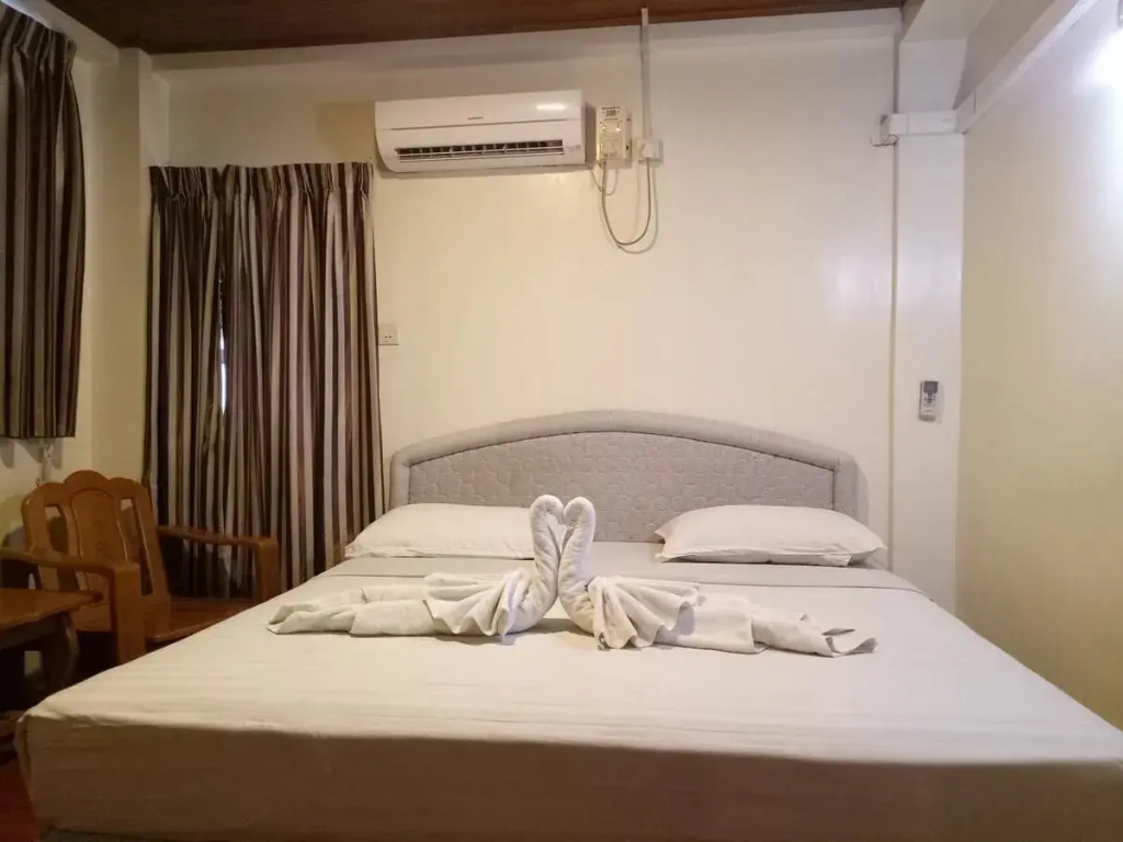 Superior Double room (full double bed)