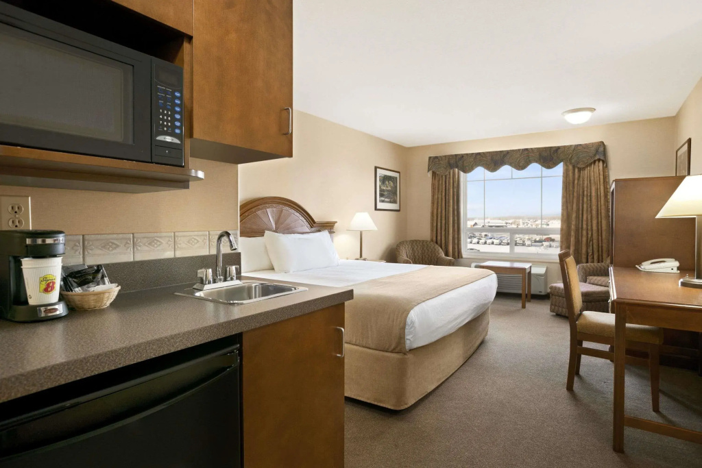 Standard Double room (full double bed)