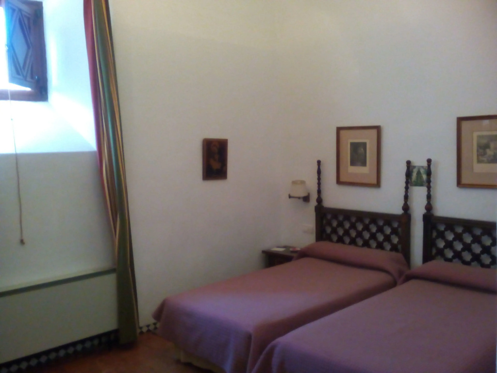 Parador De Guadalupe - Chambres