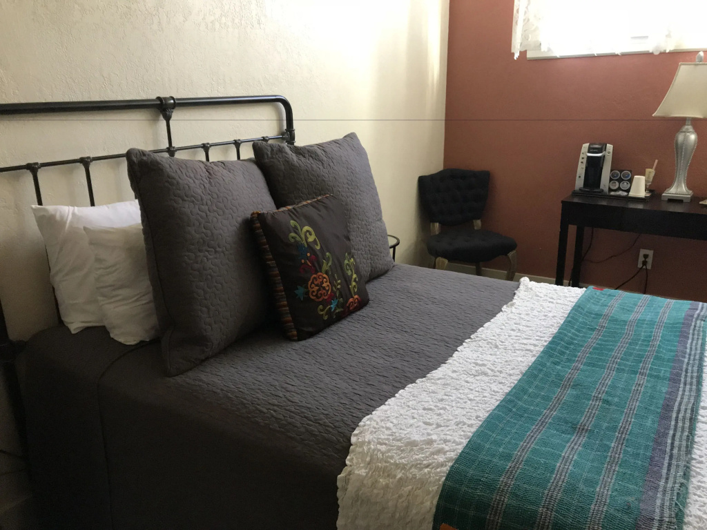 Standard Double room (full double bed)